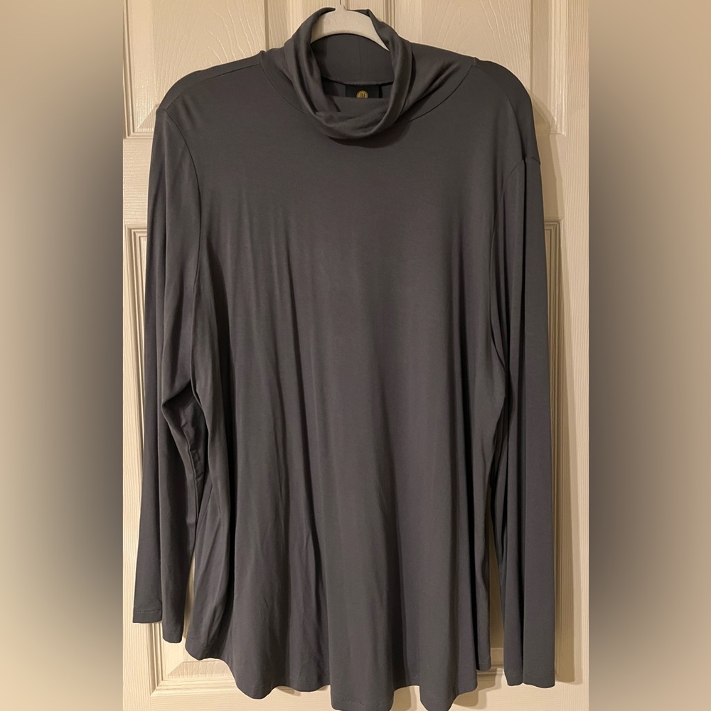 JM Collection Gray Women's Top